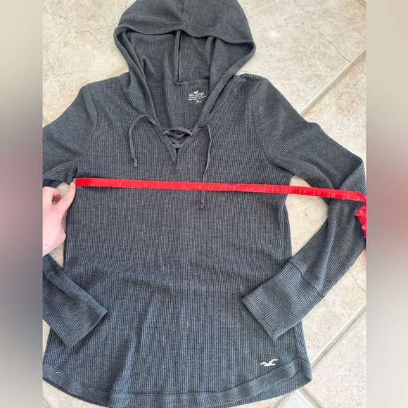 Grey Waffle Hollister Long Sleeve with Hood - Picture 4 of 7